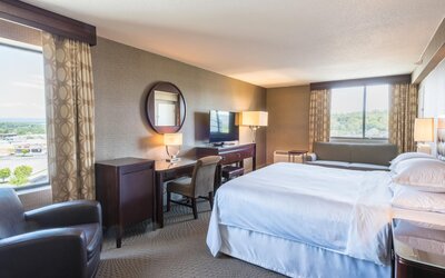 Sheraton Harrisburg Hershey Hotel