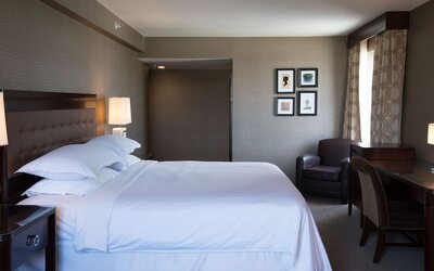 Sheraton Harrisburg Hershey Hotel