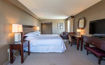 Sheraton Harrisburg Hershey Hotel