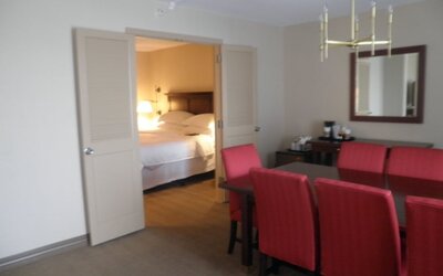 Sheraton Harrisburg Hershey Hotel