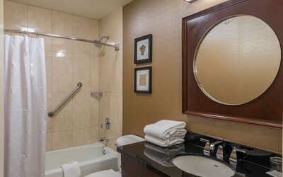 Sheraton Harrisburg Hershey Hotel