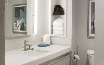 Hotel Indigo Harrisburg - Hershey by IHG