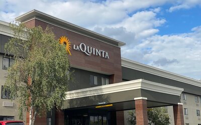 La Quinta Inn & Suites by Wyndham Harrisburg Airport Hershey