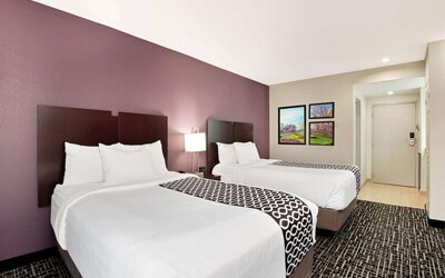 La Quinta Inn & Suites by Wyndham New Cumberland-Harrisburg