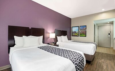 La Quinta Inn & Suites by Wyndham New Cumberland-Harrisburg