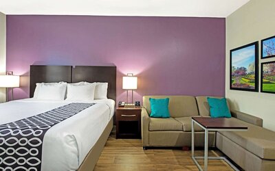La Quinta Inn & Suites by Wyndham New Cumberland-Harrisburg