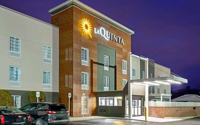 La Quinta Inn & Suites by Wyndham New Cumberland-Harrisburg