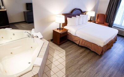 Country Inn & Suites by Radisson, Harrisburg West Mechanicsburg