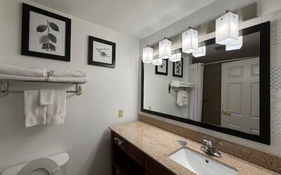 Country Inn & Suites by Radisson, Harrisburg - Hershey West, PA