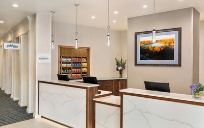 Delta Hotels by Marriott Helena Colonial