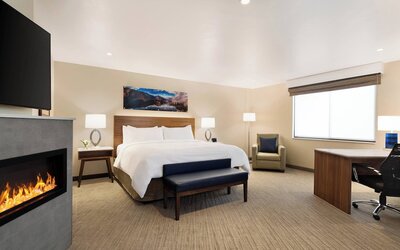 Delta Hotels by Marriott Helena Colonial