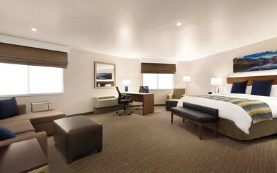 Delta Hotels by Marriott Helena Colonial