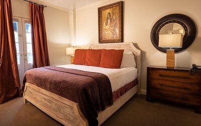 Old Capitol Inn