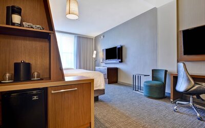 Courtyard by Marriott Jackson Madison
