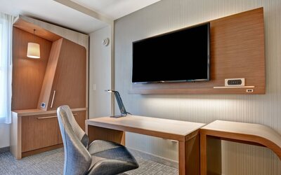 Courtyard by Marriott Jackson Madison