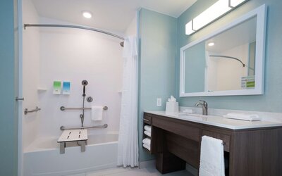 Home2 Suites by Hilton Jackson Flowood Airport Area