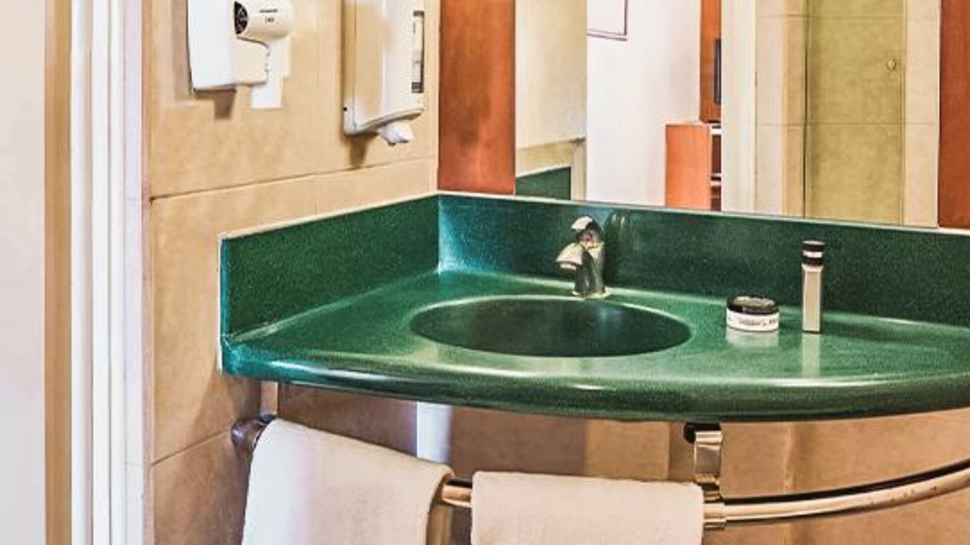 Ibis Monterrey Aeropuerto