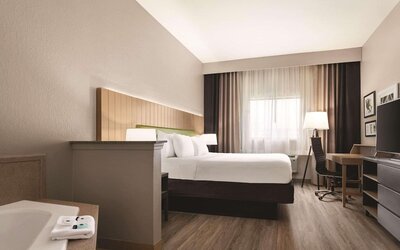 Country Inn & Suites by Radisson, Byram/Jackson South, MS