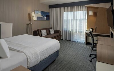 Courtyard by Marriott Jackson Airport/Pearl
