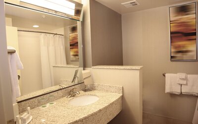 Courtyard by Marriott Jackson Airport/Pearl