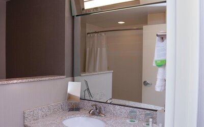 Courtyard by Marriott Jackson Airport/Pearl