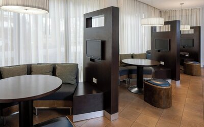 Courtyard by Marriott Jackson Airport/Pearl