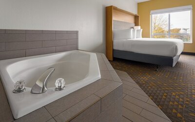 Holiday Inn Jackson Southeast - Pearl by IHG