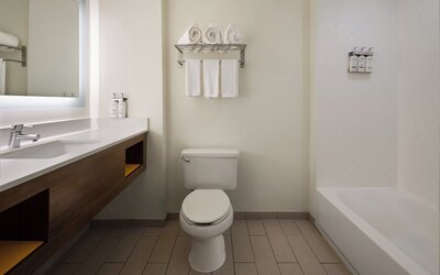 Holiday Inn Jackson Southeast - Pearl by IHG