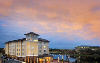 Hotel Indigo Jacksonville-Deerwood Park by IHG