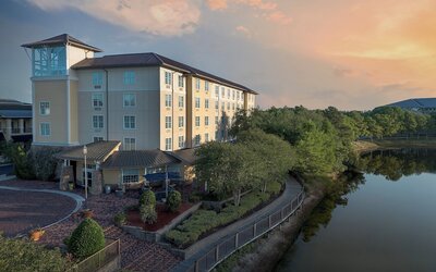Hotel Indigo Jacksonville-Deerwood Park by IHG