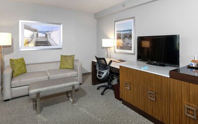 DoubleTree by Hilton Hotel Jacksonville Airport