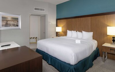 DoubleTree by Hilton Hotel Jacksonville Airport