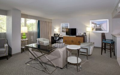 DoubleTree by Hilton Hotel Jacksonville Airport