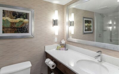 DoubleTree by Hilton Hotel Jacksonville Airport