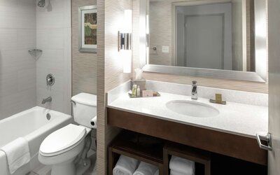 DoubleTree by Hilton Hotel Jacksonville Airport