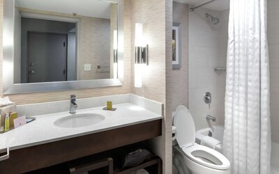 DoubleTree by Hilton Hotel Jacksonville Airport
