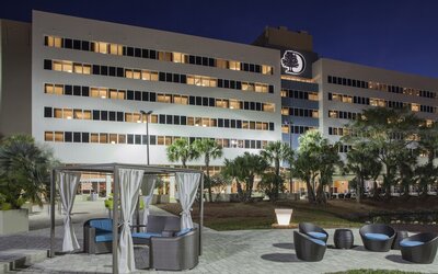 DoubleTree by Hilton Hotel Jacksonville Airport
