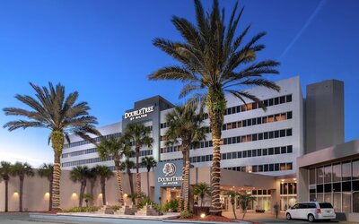DoubleTree by Hilton Hotel Jacksonville Airport