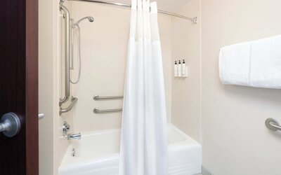 Fairfield Inn & Suites Jacksonville Airport