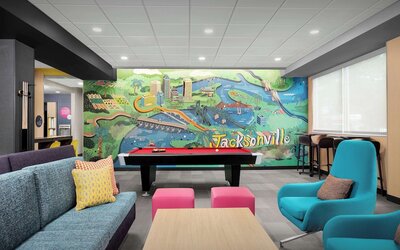 Tru by Hilton Jacksonville West I 295