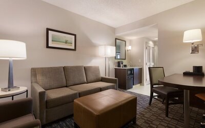 Embassy Suites by Hilton Jacksonville Baymeadows