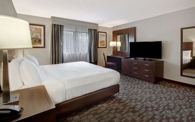 Embassy Suites by Hilton Jacksonville Baymeadows