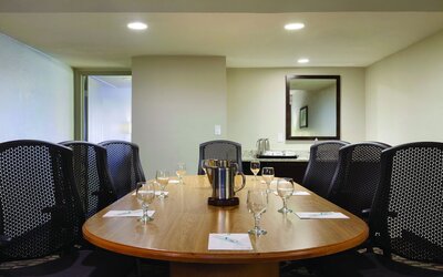 Embassy Suites by Hilton Jacksonville Baymeadows