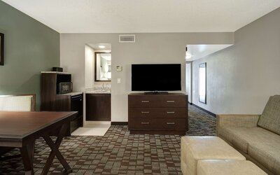 Embassy Suites by Hilton Jacksonville Baymeadows