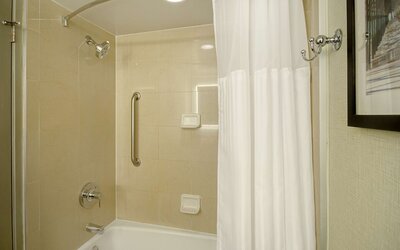 Embassy Suites by Hilton Jacksonville Baymeadows