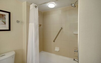 Embassy Suites by Hilton Jacksonville Baymeadows