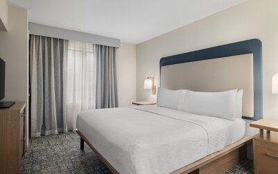 Homewood Suites by Hilton Jacksonville Deerwood Park