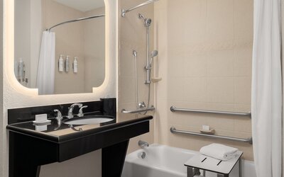 Homewood Suites by Hilton Jacksonville Deerwood Park