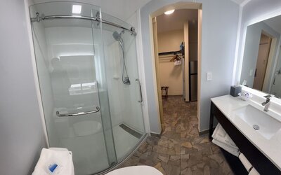Ocean Sands Beach Boutique Inn - 1 Acre Private Beach