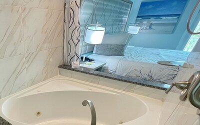 Ocean Sands Beach Boutique Inn - 1 Acre Private Beach